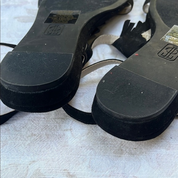 Jennifer Lopez Black Strappy Sandals - Picture 8 of 11